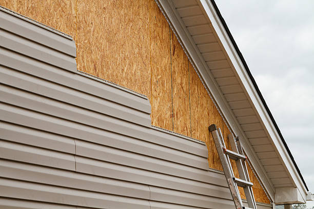 24/7 Emergency Storm Damage Siding Repair experts in New Vienna, OH
